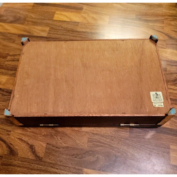 Vintage Wood and Brass Jewelry Box Stamped 1971 Royal London - Picture 3 of 11